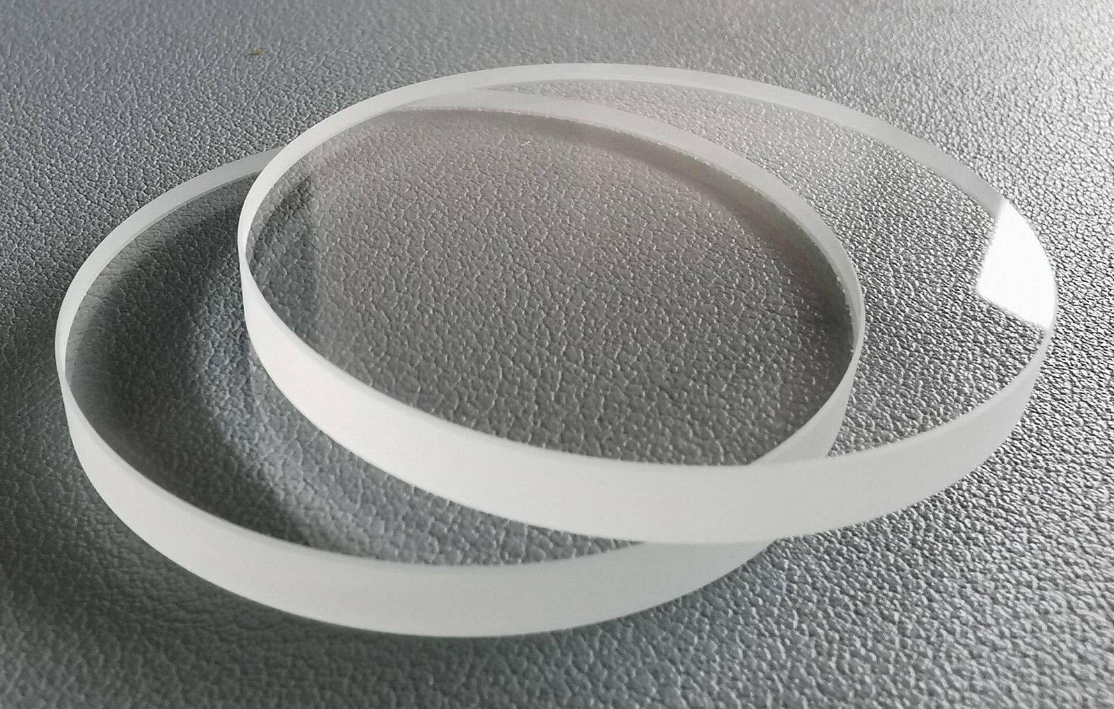 The historical development and modern application of sapphire glass