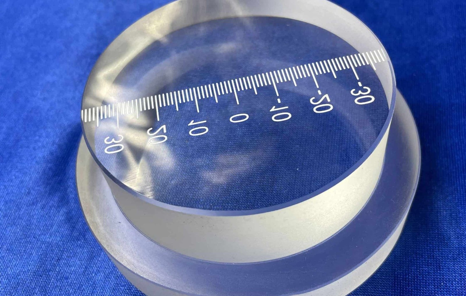 How to judge the abrasion resistance of K9 optical glass coated with anti-abrasion films