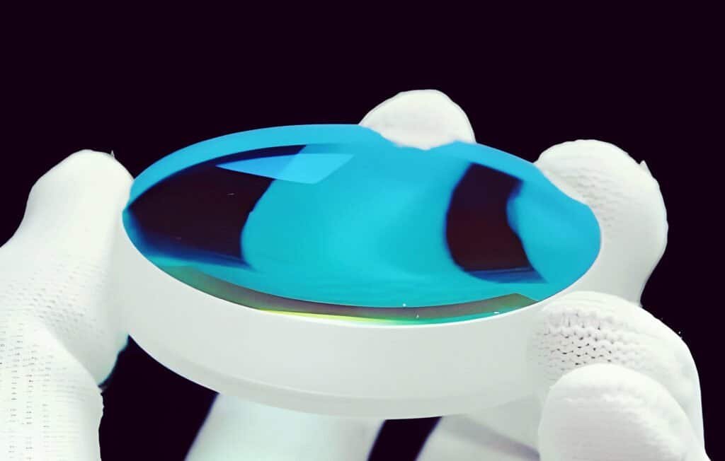 The application of anti-reflection coatings in the field of optical lenses